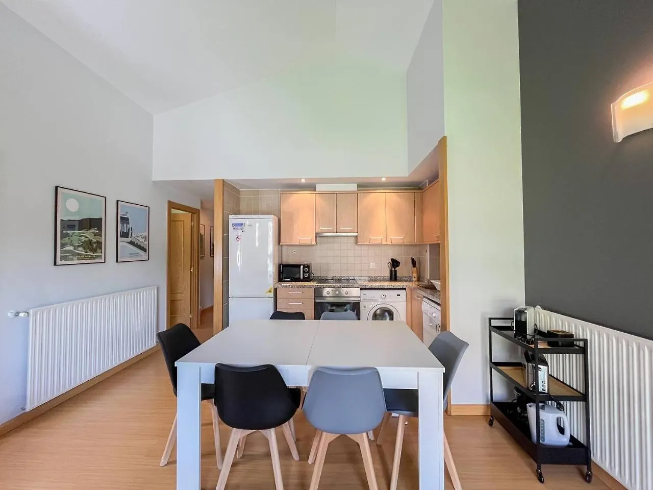 Atico De 3 Habitaciones Con Vistas Al Valle De Incles Y Balcon - 6Pax - Parking Incluido L By Bonesvacances Soldeu 0*,  Andorra