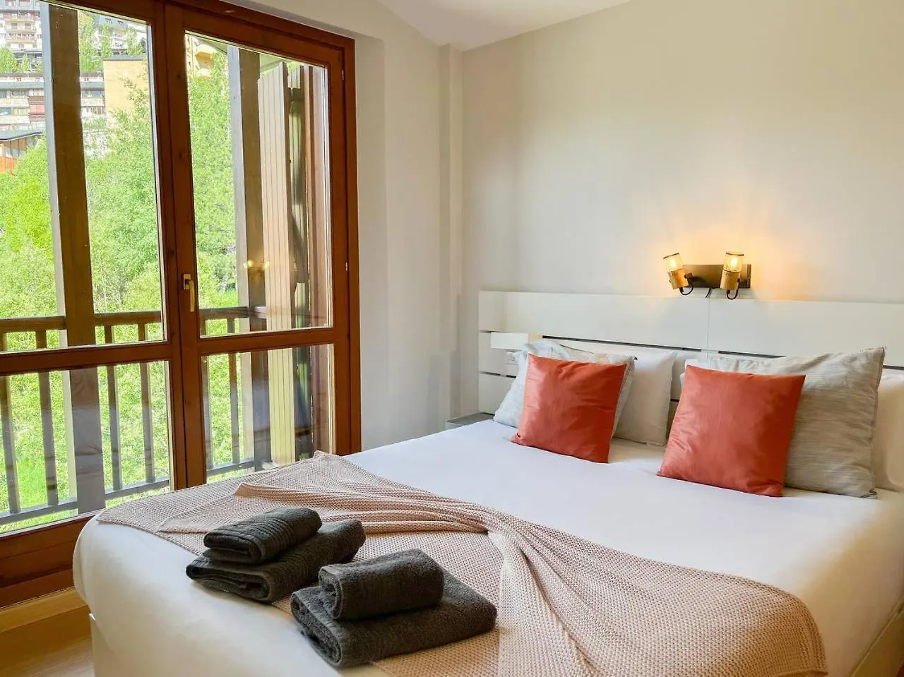 Apartment Atico De 3 Habitaciones Con Vistas Al Valle De Incles Y Balcon - 6Pax - Parking Incluido L By Bonesvacances Soldeu Andorra