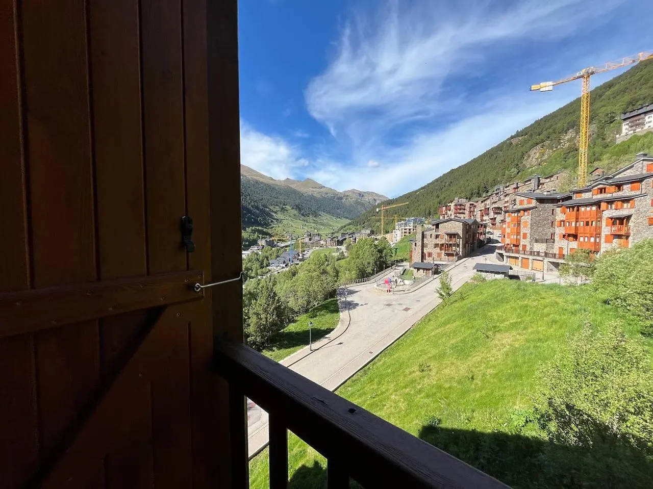 Atico De 3 Habitaciones Con Vistas Al Valle De Incles Y Balcon - 6Pax - Parking Incluido L By Bonesvacances Soldeu