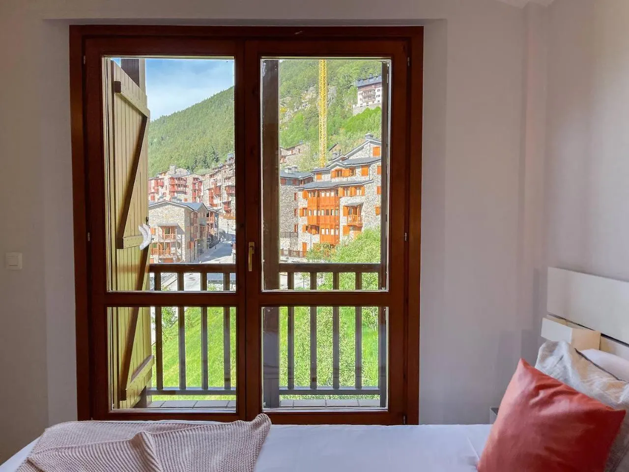 Atico De 3 Habitaciones Con Vistas Al Valle De Incles Y Balcon - 6Pax - Parking Incluido L By Bonesvacances Soldeu 0*,
