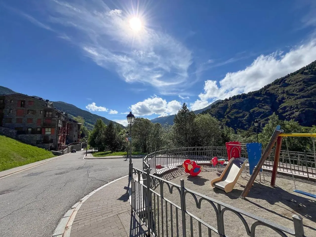 Apartment Atico De 3 Habitaciones Con Vistas Al Valle De Incles Y Balcon - 6Pax - Parking Incluido L By Bonesvacances Soldeu